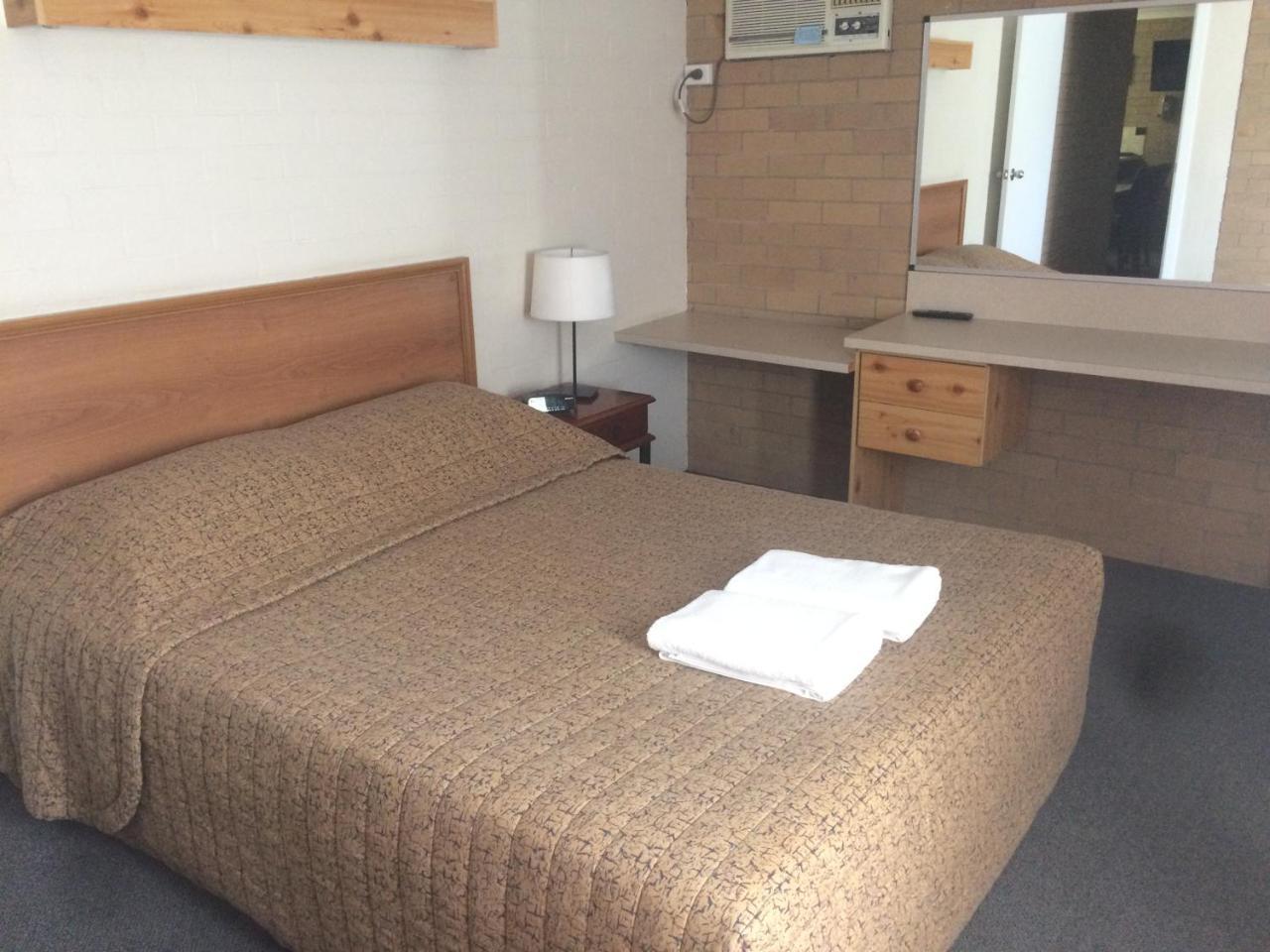 Alexander Motor Inn Moree Dış mekan fotoğraf